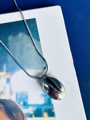 Cowrie Necklace Cowrie Necklace