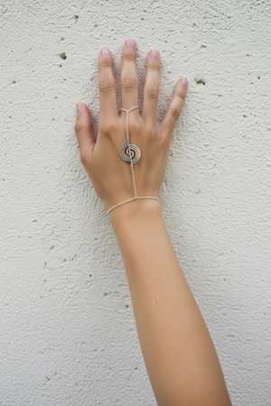 Vortex Hand Chain Vortex Hand Chain