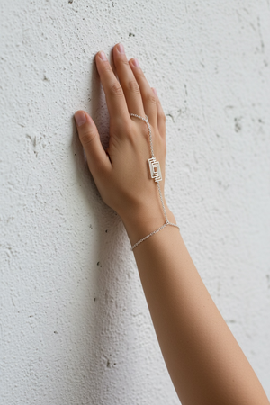 Labyrinth Hand Chain